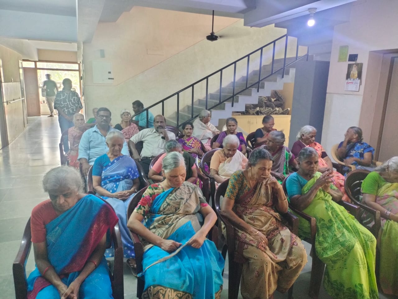 Old Age People : Clothes Distribution